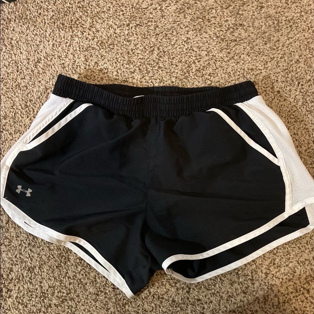 Under Armor athletic shorts with pockets